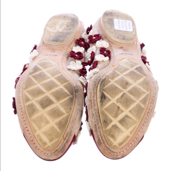 Chanel Camellia Floral Cap Toe Flats GUC size 6 - Picture 5 of 8